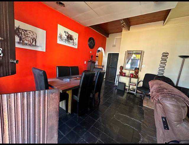 5 BEDROOM HOUSE FOR SALE IN STRUBENVALE